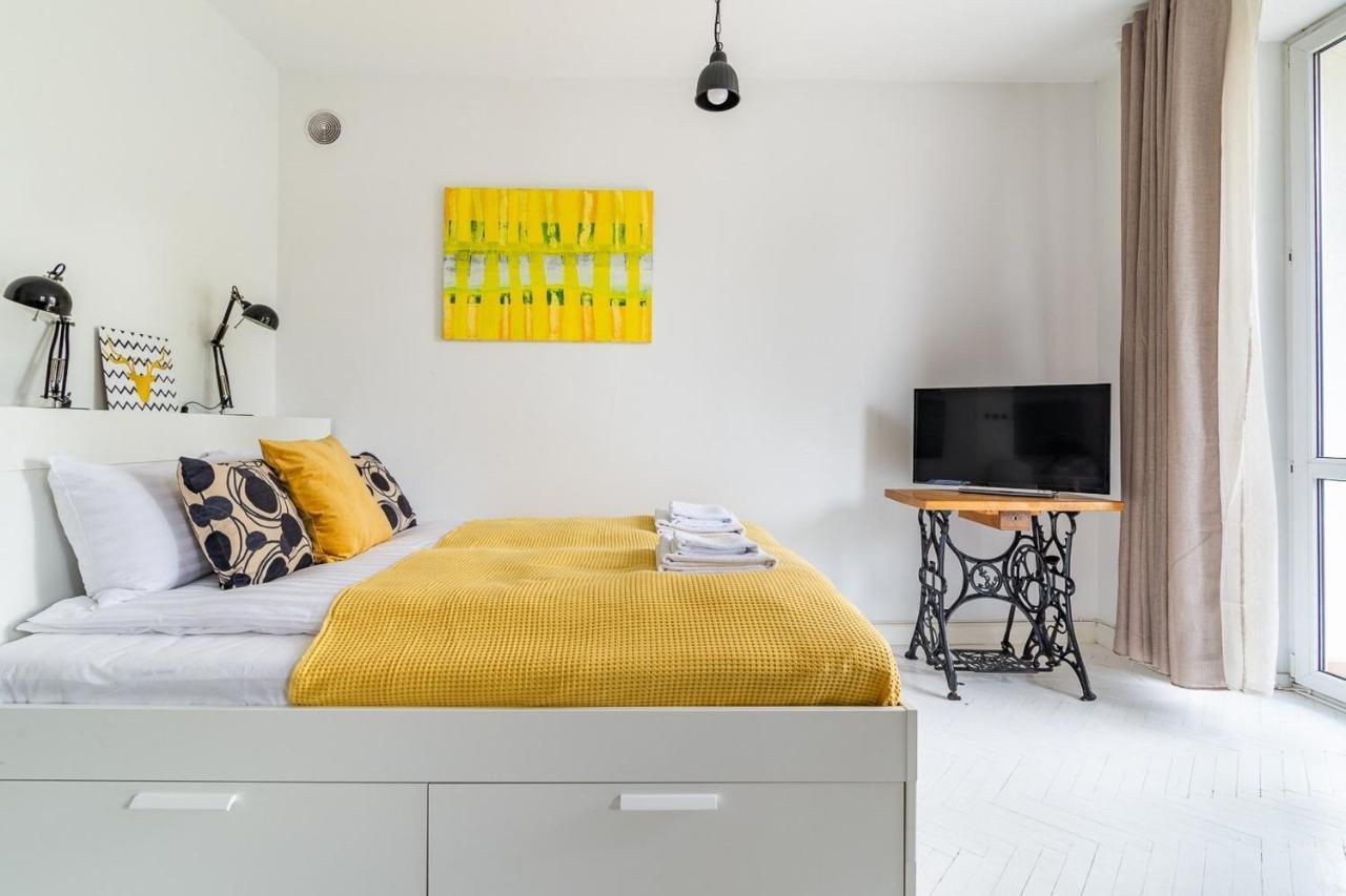 Rent Like Home - Wilcza 22A Варшава Екстер'єр фото